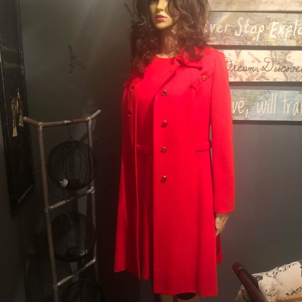 Dress - Picture 3 of 8